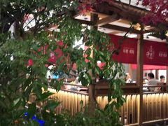 露天位-明洞阿姨·韩式酱蟹烤肉·创意料理(三元桥店)