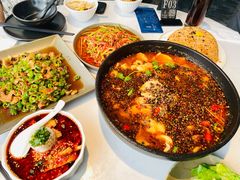 -本来精品川菜(嘉里中心店)