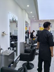 -沐染造型专业烫发染发