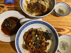 -沪西老弄堂面馆(定西路店)