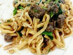 炒牛河-潮泰牛肉火锅 · 创于1992年(车公庙店)