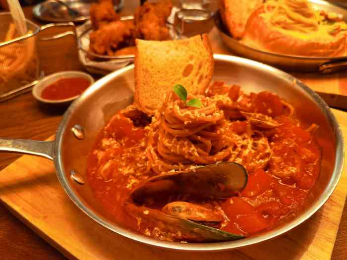 速度披萨(环球都会广场店)-"感谢点评和金主爸爸.速度披萨是今年年会.