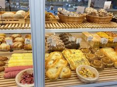 -焙丽拾光(麦凯乐直营店)