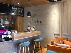 -ZING COFFEE 镜咖啡