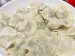 -周家大连水饺(美专校街店)