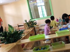 -瑞恩宝感统训练·语言提升·蒙氏托育中心