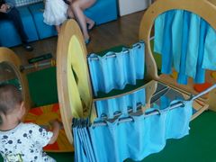-乐融婴幼儿成长中心(四季青校区)