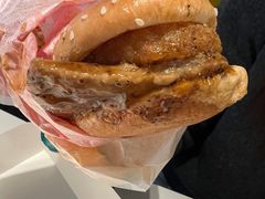 黄金脆薯牛堡-麦当劳(水坑尾街店)