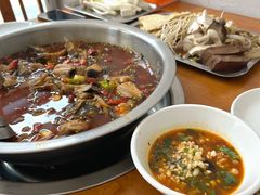 -重庆鱼美佳火锅(四川师大店)