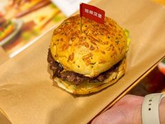 -必胜客(WOW中心城店)