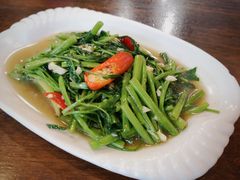 -Dang restaurant (patong phuket)