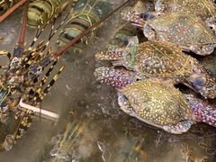 -J Daeng Seafood