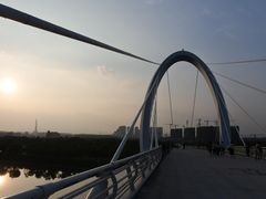 -南京眼步行桥