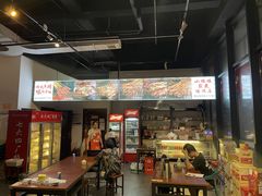 -764厂烧烤总店