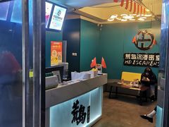 -荒岛实景沉浸密室(江汉路1店)