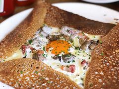 鸡蛋蘑菇熏肉荞麦可丽饼-RAC BAR(安福路店)