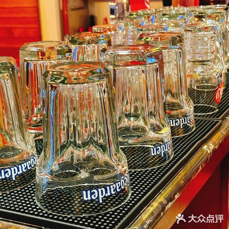 🍢烤串+羊蝎子锅！这家深夜食堂太绝了！