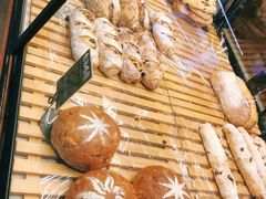 -Dough&Joe团憩(瑞虹天地月亮湾店)