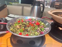-莲餐厅·湖北菜·潜江小龙虾店(愚园路店)