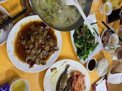 -鹏城人家海鲜酒家·23年老字号(较场尾店)