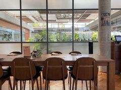 -ROAST coffee & eatery