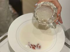 -燕庭·纯燕窝·甜品下午茶(南京西路店)