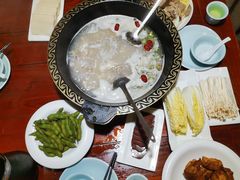 -茸梅路右拐龙虾-农家菜(松江店)