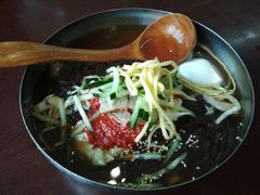 -服务大楼冷面(延大店)