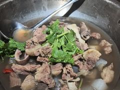 -大众跷脚牛肉馆·非遗传承单位(峨眉山店)