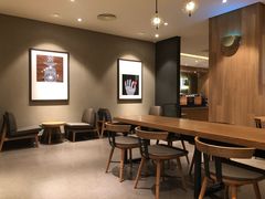 用餐区-星巴克(广州新粤新店)