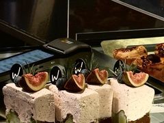 -W COLLECTIVE  DESSERT SHOP