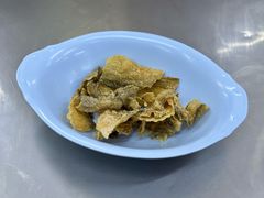 炸鱼皮-榮泰米粉湯(Left Shop)