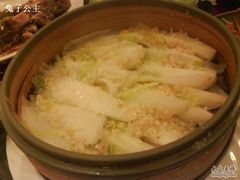 蒜蓉娃娃菜-沙龙酒家