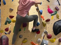 -Upper Climbing Gym 攀岩(华侨城店)