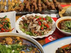 -李双猪·小龙虾·烧烤·羊肉煲(乐山店)