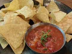 经典墨西哥莎莎配玉米片-Q MEX 库迈墨西哥餐吧(双井店)
