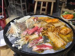 -么肆烤肉·中式自助·烤肉大排档(街道口季佳PAI店)