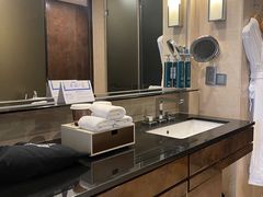 -广州天河希尔顿酒店