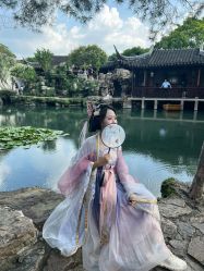 -一揽芳华汉服旗袍体验馆(拙政园店)