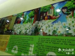 -LILY英语思维馆(玉泉路店)