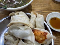 -黄阿姨锅贴大王(万航渡路店)