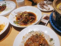 -关东小磨东北菜(上海长风大悦城店)