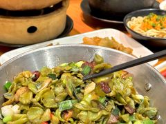 -莲餐厅·湖北菜·潜江小龙虾店(愚园路店)