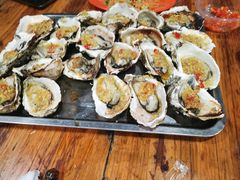 -蚝哥花姐湛江烤生蚝(美丽湾市场店)