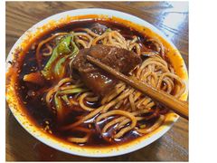 极品牛肉面-蒋六十八梯眼镜面(狮子坪店)