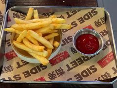 -Side Street街旁(交道口店)