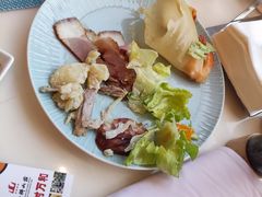 -舜耕山庄四时万和自助餐厅