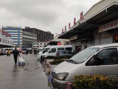 -七宝蔬菜农副产品综合交易市场-停车场