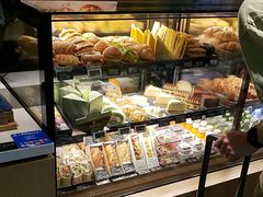 -星巴克(浦东机场T2到达店)