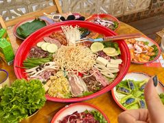 -陈叉子钢盆烤肉(中原万达店)